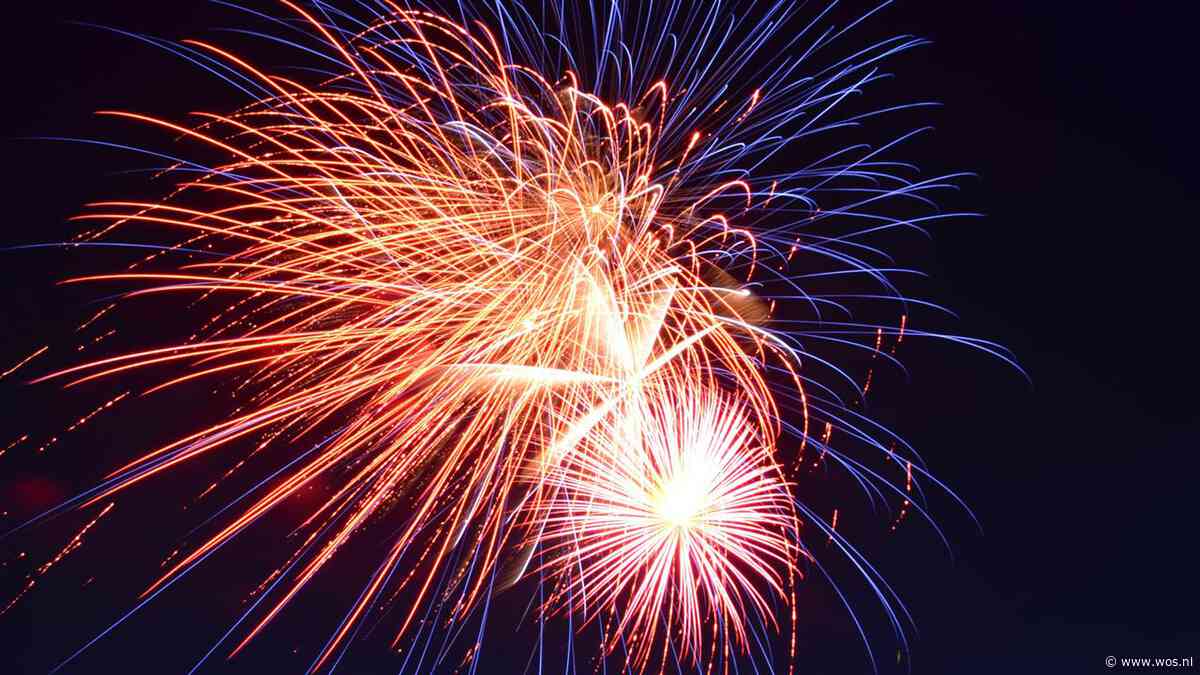 WOS.nl - Duurzamer vuurwerk tijdens show Hoek van Holland