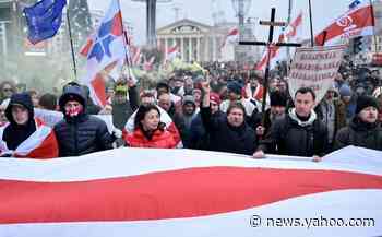 Belarus crowds rally against closer Russia ties