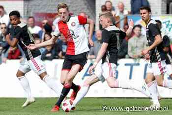 Winst voor Ajax O19 en drie rode kaarten in mini-Klassieker