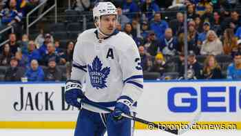 Matthews scores twice to lead Leafs to 5-2 win over Blues