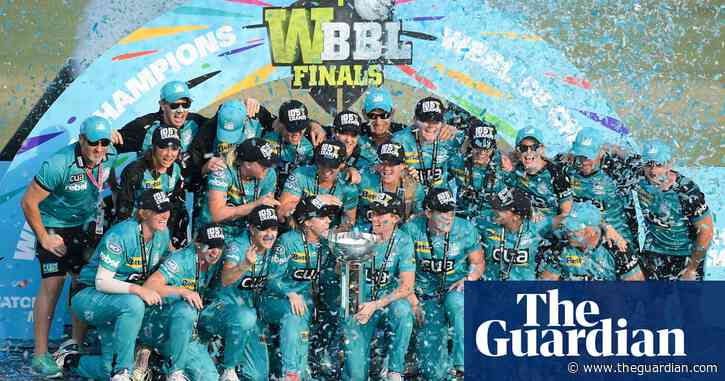 Brisbane Heat smash Adelaide Strikers to secure back-to-back WBBL titles