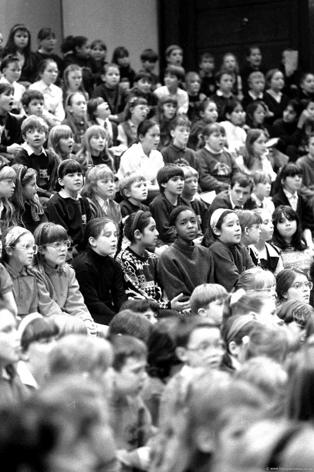 Nostalgia: Watford enjoys first Christmas with Sunday shopping in December 1993