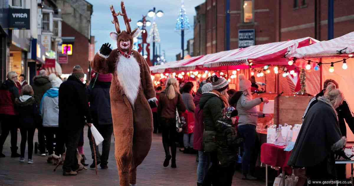 Wonderful festive pictures as crowds turn out for Redcar Christmas lights switch-on