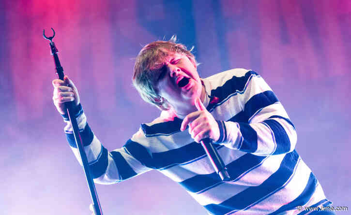 Lewis Capaldi forced to stop Edinburgh gig as fight breaks out