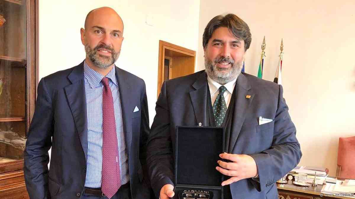 Il Cagliari fa sognare un’isola e Giulini viene premiato in Regione