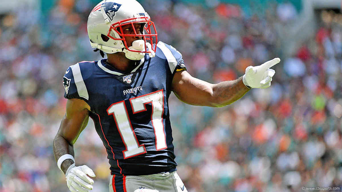Patriots reportedly won't bring back Antonio Brown despite offensive struggles