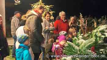 Calw: Ein Kofferraum voller Geschenke für Kinder