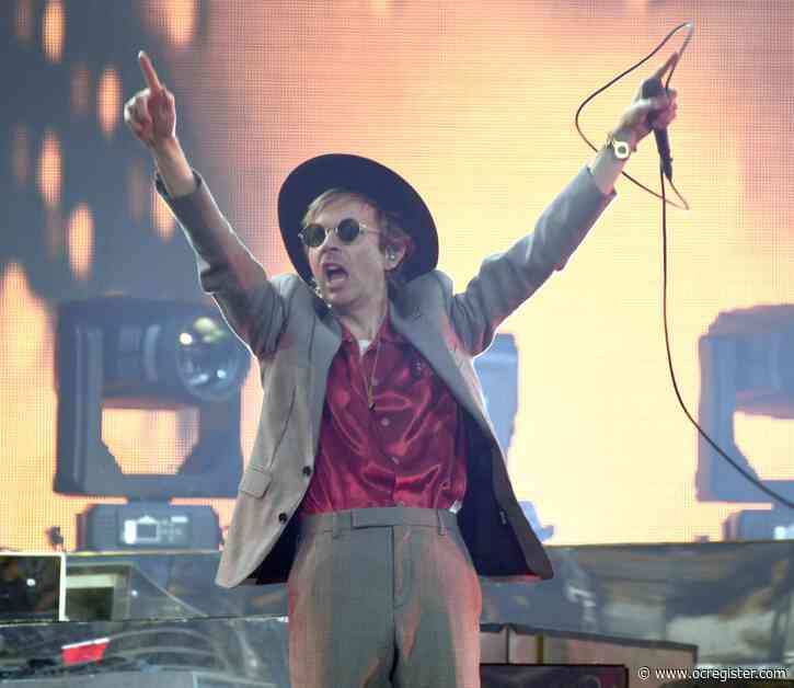 KROQ’s Almost Acoustic Christmas gets needed jolt from Beck and Cage the Elephant