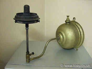 Vintage Wall Mounted Swan Neck Tilley Lamp