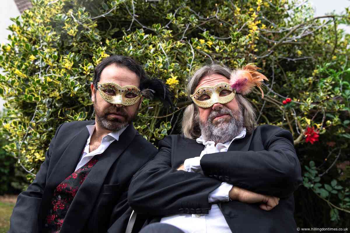 Folk duo's annual sell-out Christmas tour returns to Hemel Hempstead