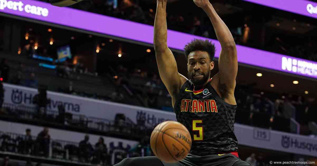 Hawks zoom past Hornets for 122-107 win