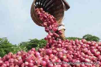 No, farmers are not minting money from great onion price hike; here’s where the money is going
