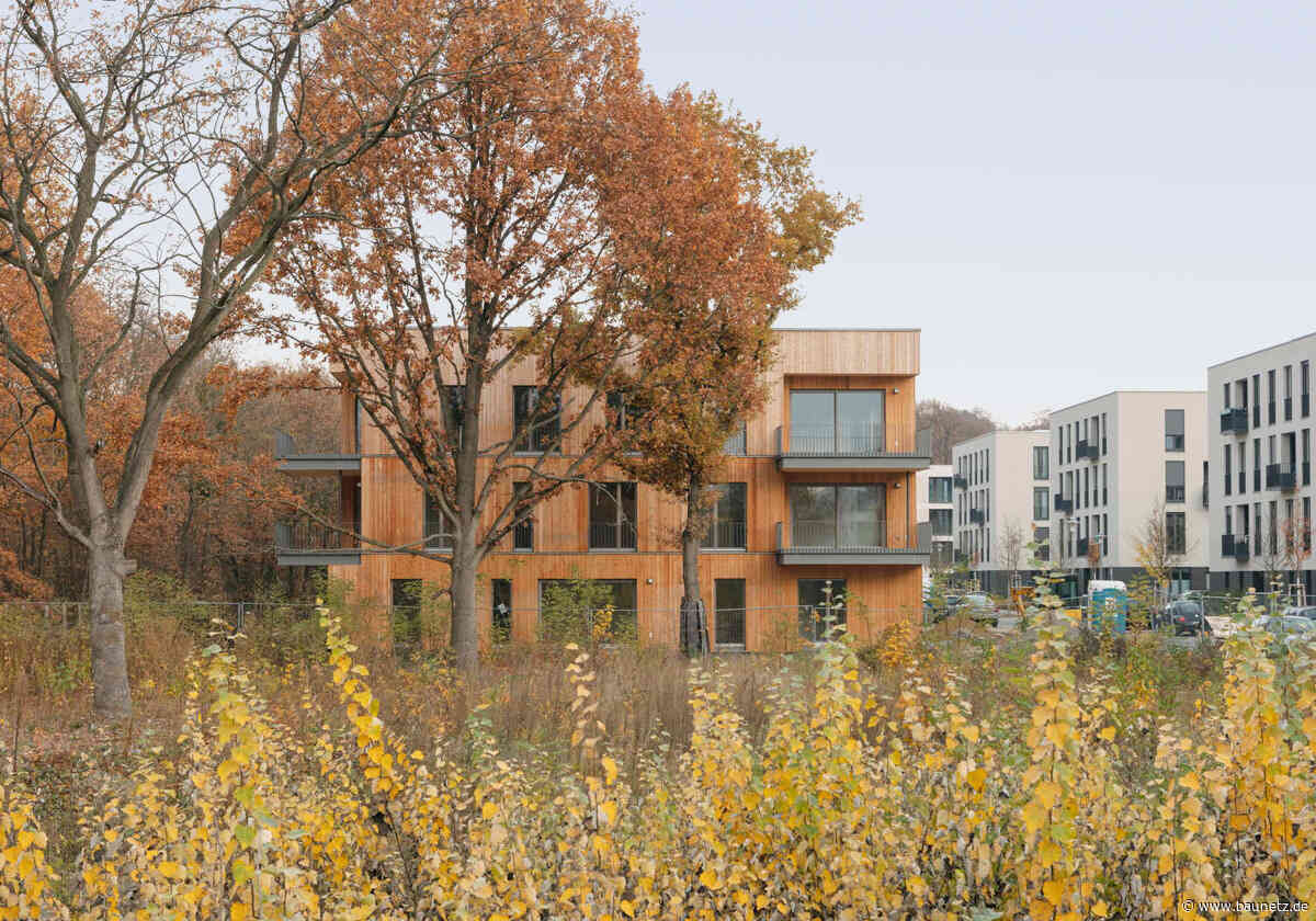 Am Waldpark in Potsdam
- Holzhaus von Scharabi Architekten