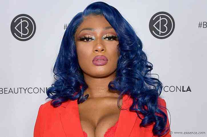 How To Wear Pantone’s 2020 Color Of The Year
