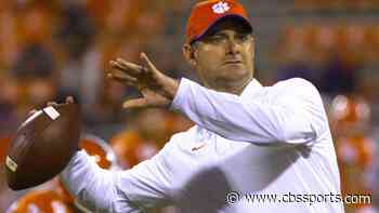 South Florida hires Clemson co-offensive coordinator Jeff Scott as next coach