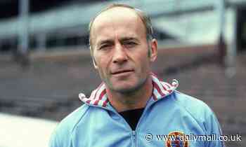 MARTIN SAMUEL: Ron Saunders would've got dog's abuse from today's frothing fans