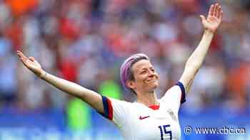 U.S. soccer star Megan Rapinoe becomes 4th woman to win SI's Sportsperson of the Year