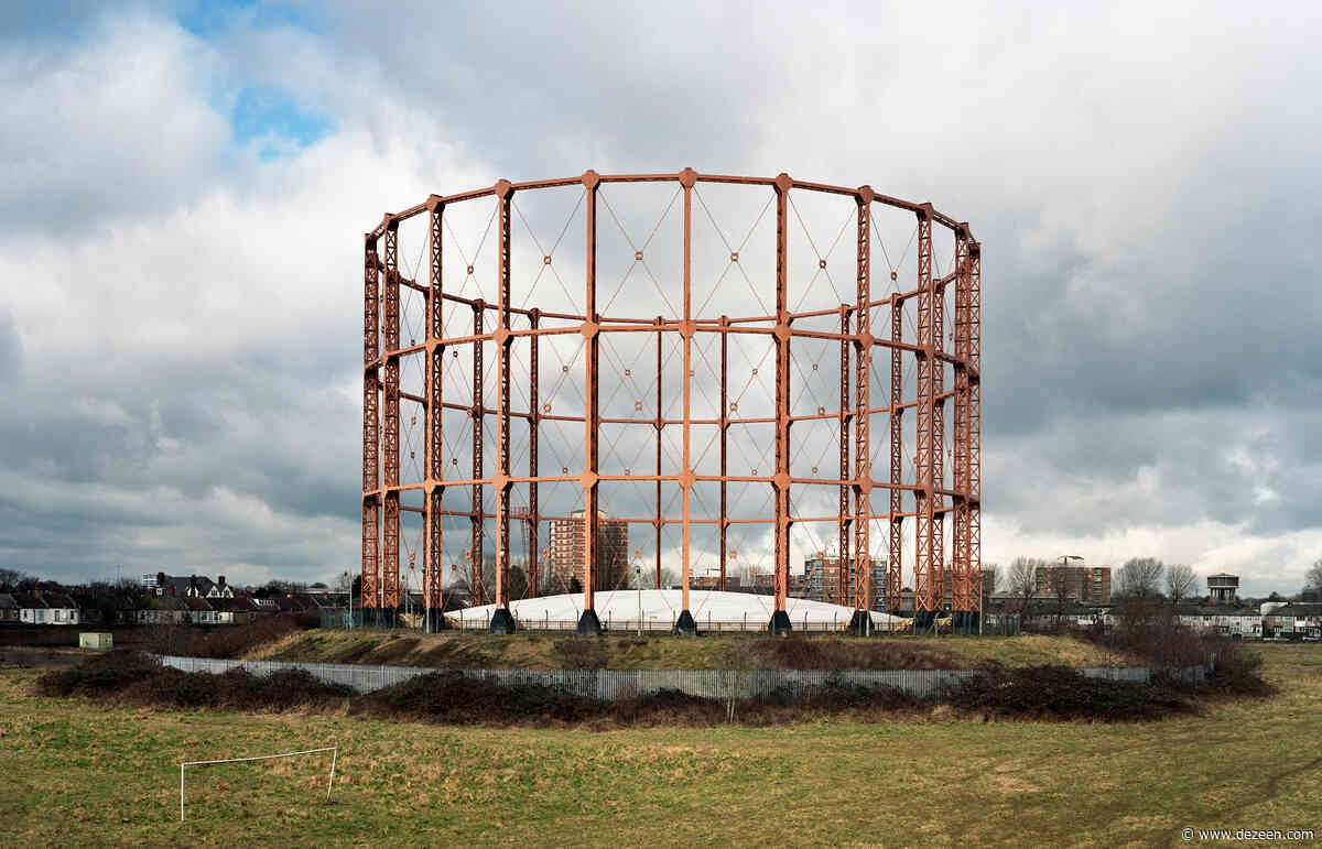 Richard Chivers photographs England's remaining gas holders