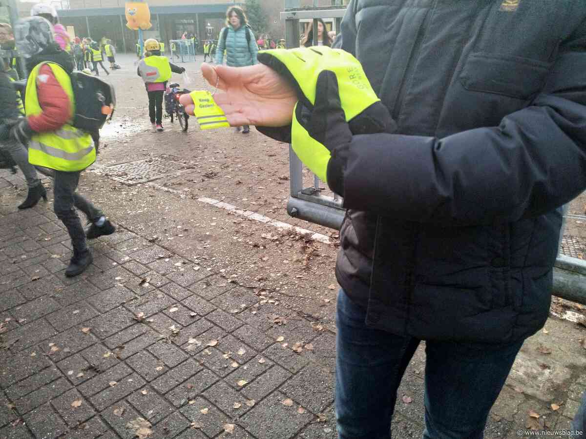 Gemeente beloont ouders die fluo dragen