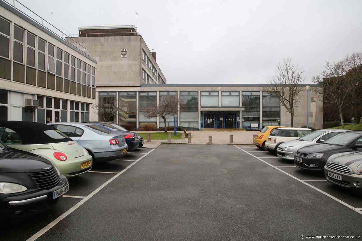 Meat, tuna and chocolate thieves among 10 people In the Dock