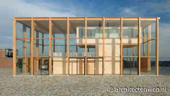 Clubgebouw met contrasterende volumes voor watersportvereniging