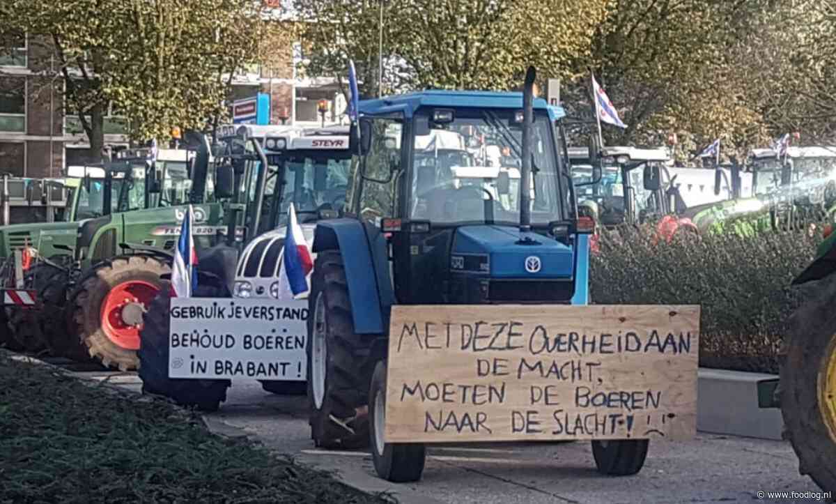 Strijders Farmers Defence Force roepen op tot massaal verzet tegen de regering op 18 december