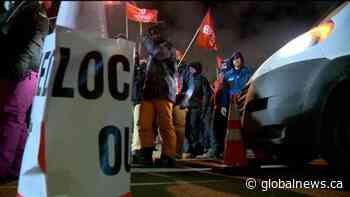 Tensions escalate at Regina Co-op Refinery as van tries to cross picket line