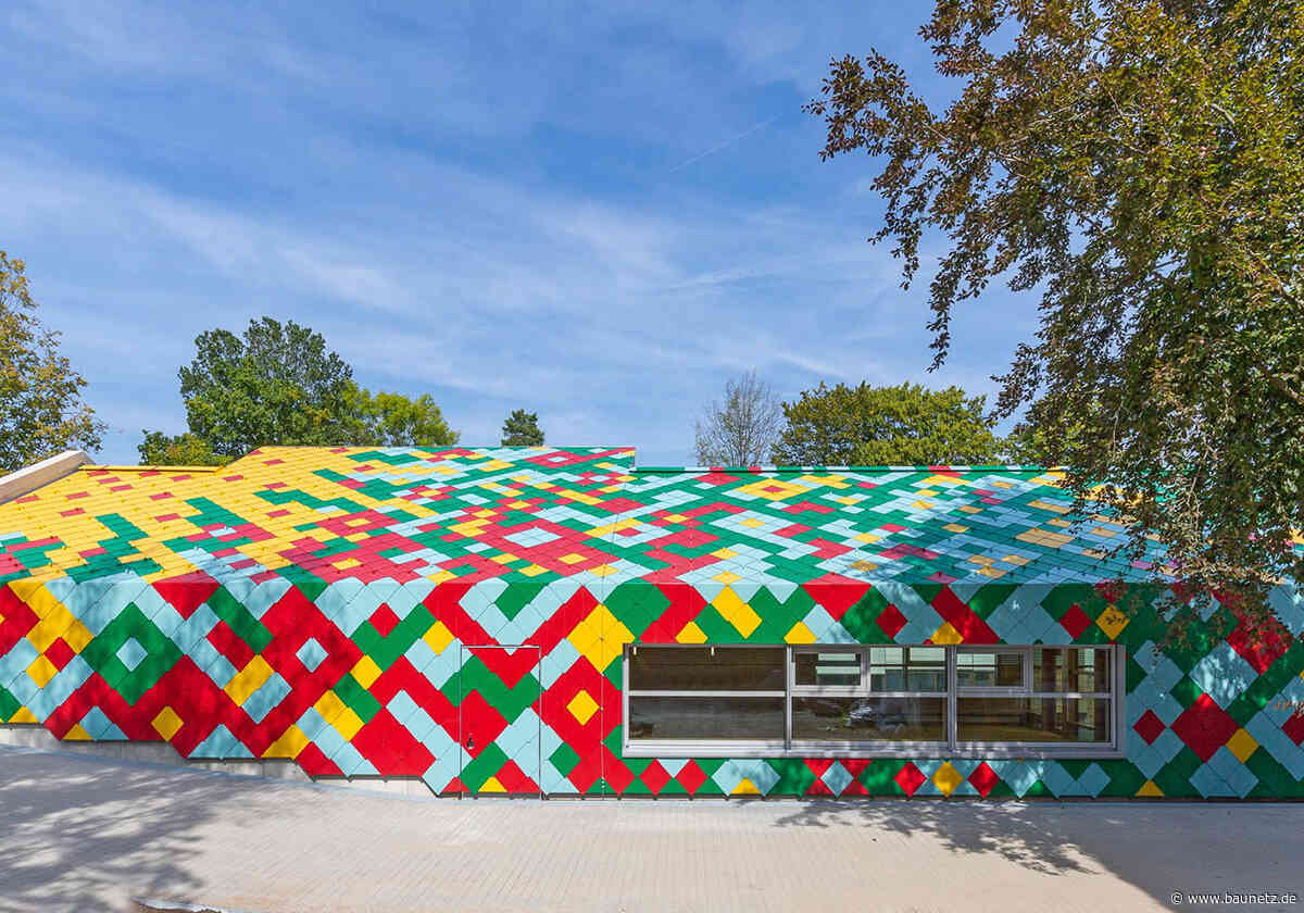 Blumenwiese für ein Picknick
- Mensa von hammeskrause architekten in Stuttgart
