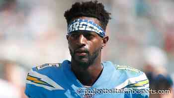 Colts bring back Dontrelle Inman