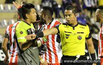 ¿Quién es el árbitro que dirigirá la primera final entre Liga y Delfín?