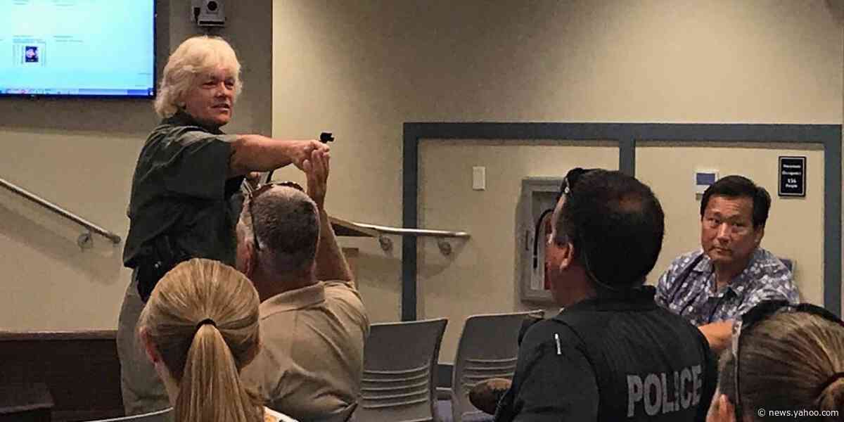 A Florida sheriff office's captain told a deputy to act like a 'white supremacist' and a 'Nazi' when stopping a black murder suspect
