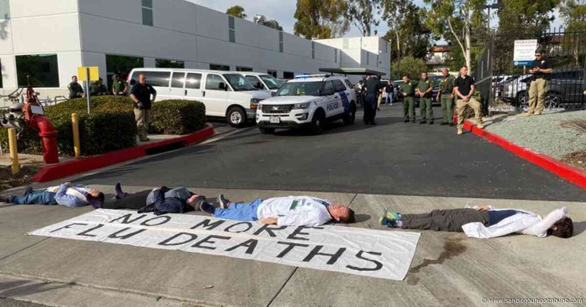 Federal authorities arrest 6 protesters, including doctors, outside Border Patrol building in Eastlake