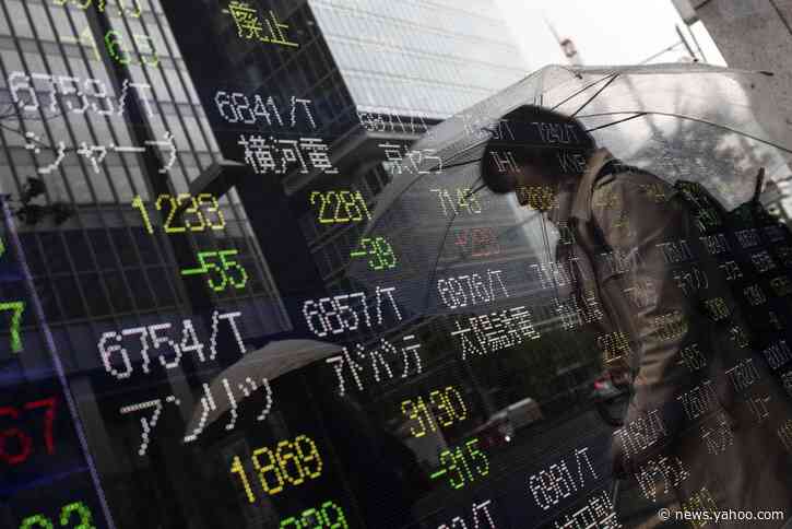 Stocks Drop With Bonds as Trade Deadline Looms: Markets Wrap