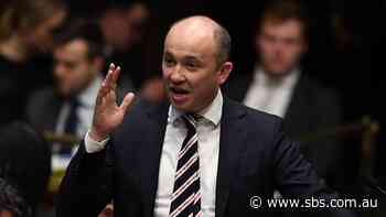 NSW environment minister breaks ranks, to link climate change to bushfires