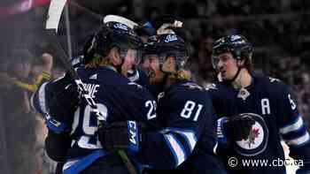 Blake Wheeler sparks offence, Jets hand Red Wings 12th straight loss