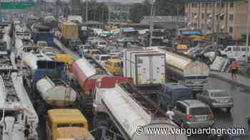 APAPA TRAFFICK GRIDLOCK: Lagos shippers mock FG’s efforts