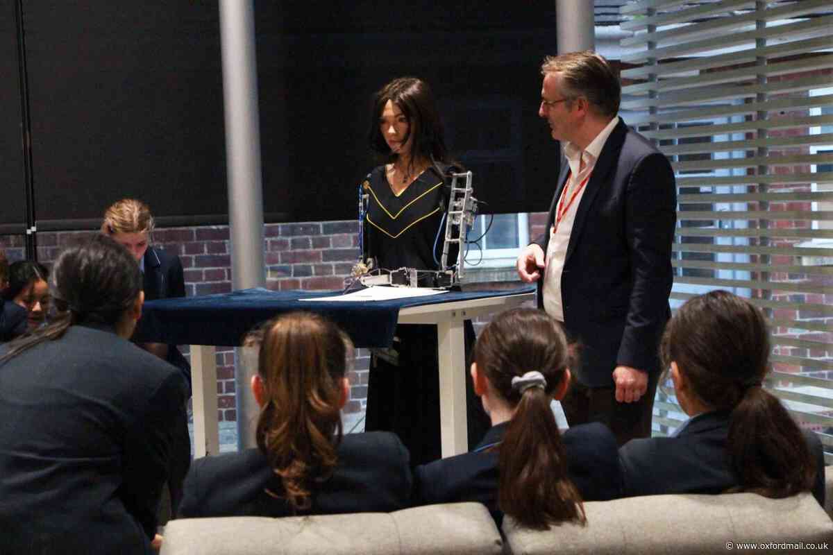 Ai-Da the AI robot visits Headington School in Oxford