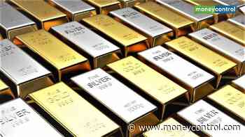 Gold futures rise marginally before Fed#39;s rate decision; retail price down Rs 26 to Rs 37,792 per 10 gram