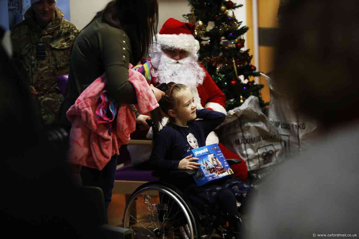 Santa visits Oxford Children's Hospital