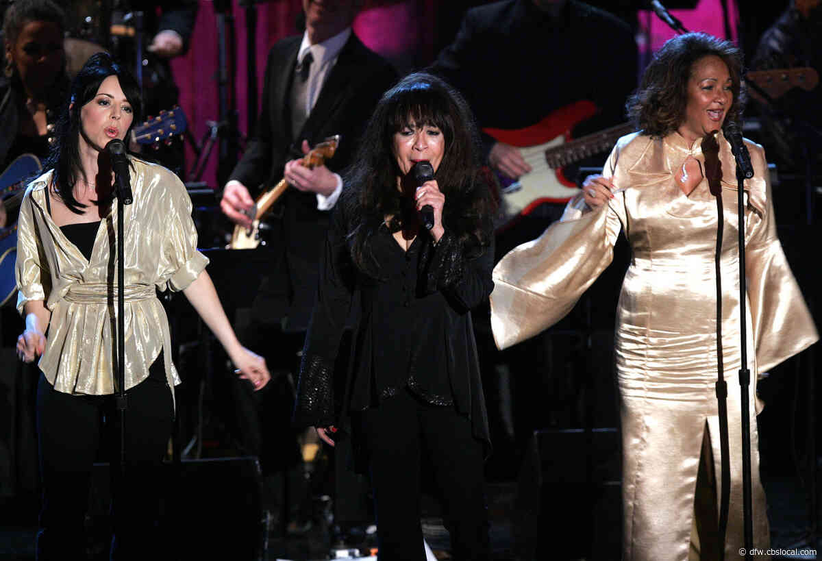 The Foote Files: The Holidays With The Ronettes