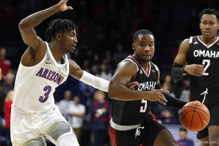 No. 15 Wildcats rout Nebraska-Omaha 99-49