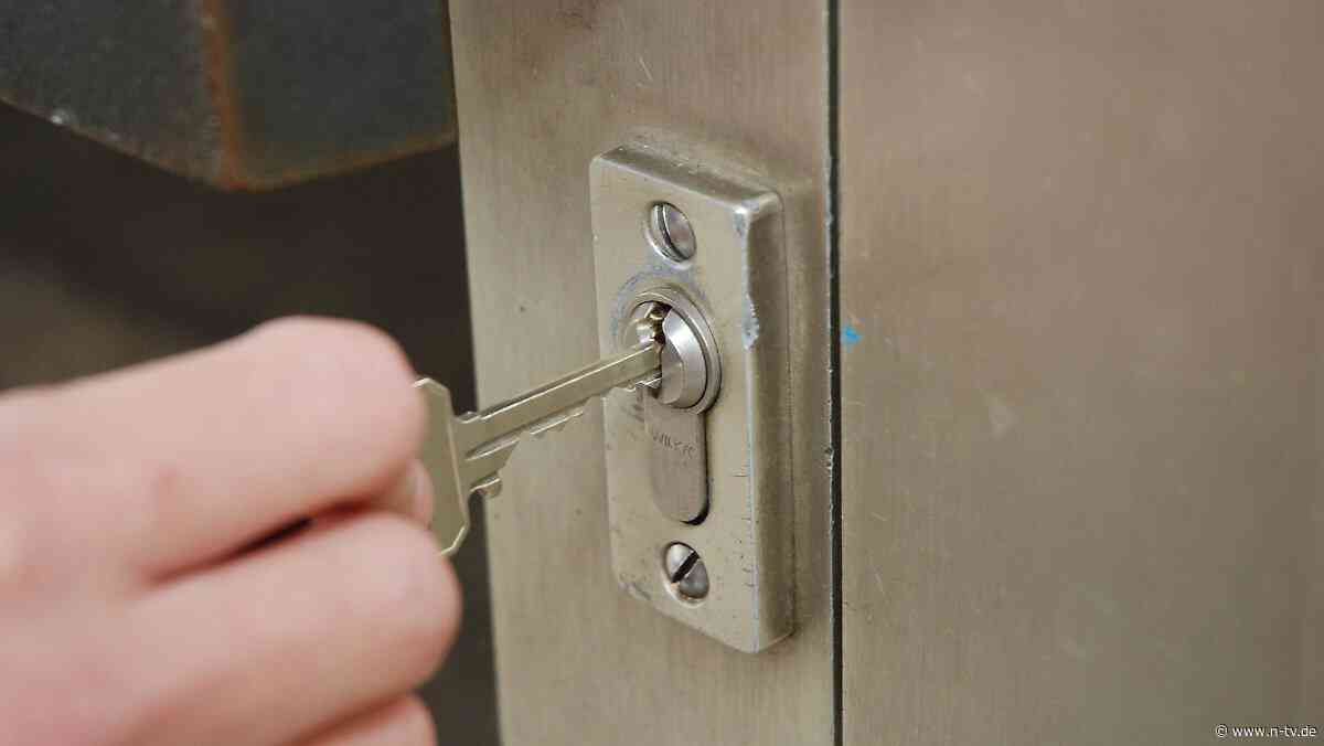 Schloss und Riegel: So sichern Sie Ihre Türen gegen Einbrecher