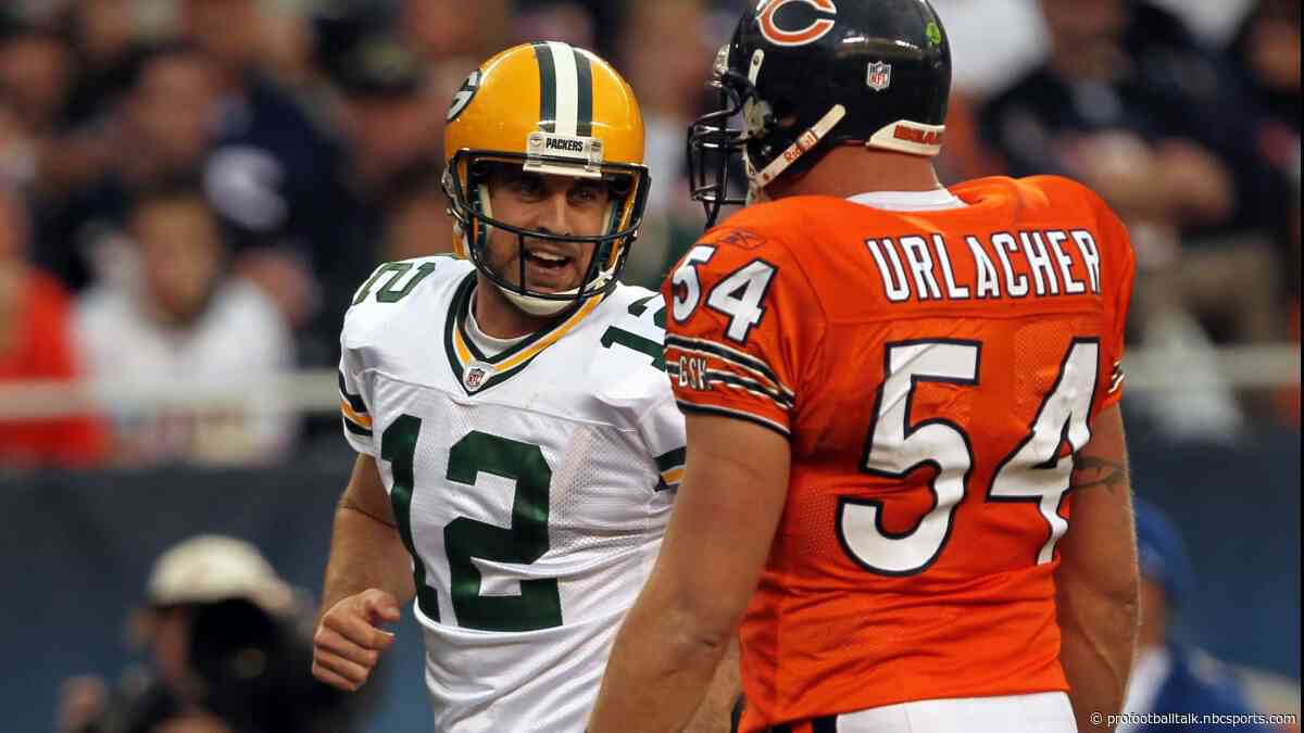 Aaron Rodgers recalls Brian Urlacher’s “super-inappropriate” checks