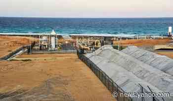 Water-scarce Gulf states bank on desalination, at a cost