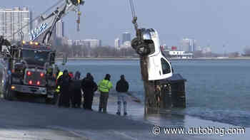 Watch a Chicago salt truck slide into Lake Michigan