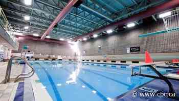 Quebec pools recruit Cubans, train retirees to address acute lifeguard shortage