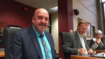 Closing arguments in Hobbs trial delayed due to absence of Keith and Marisa Hobbs