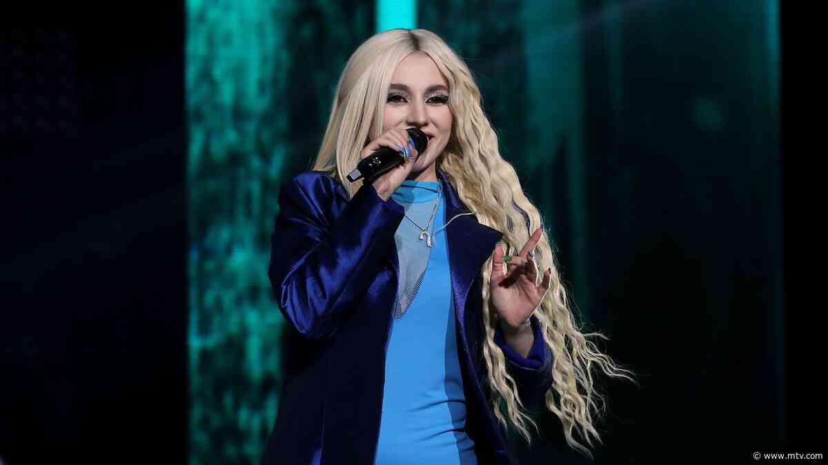 Ava Max Finally Unleashes The Fan-Favorite Anthem ‘Salt’