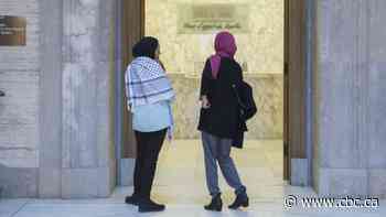 Quebec's top court won't suspend province's religious symbols ban, but judges say rights being violated