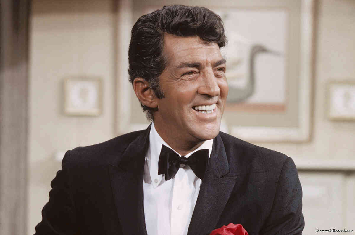 Here Are the Lyrics to Dean Martin's 'Let It Snow, Let It Snow, Let It Snow'